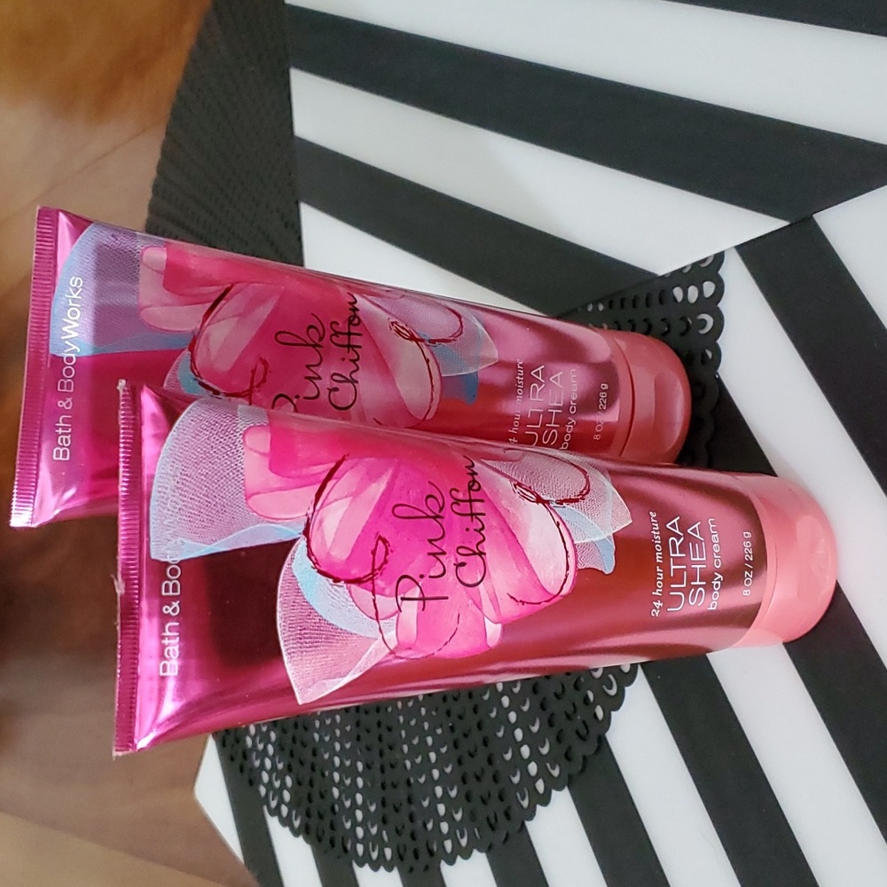 b&bw pink chiffon 8 oz ultra Shae body cream 24 hr moisture